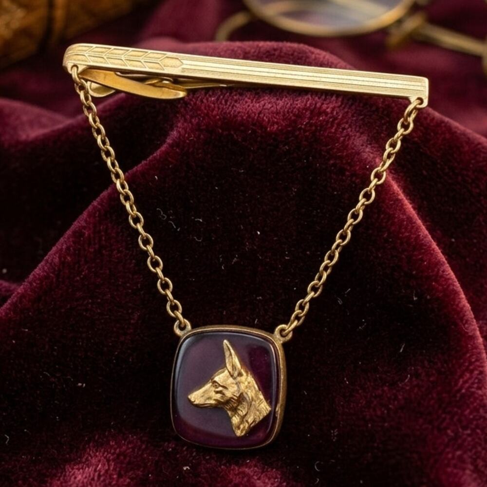 Vintage 1940s Hickok German Shepherd Purple Lucite Figural Tie Clip Chain